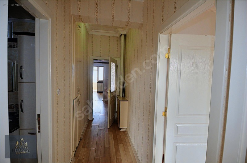 Çamlıca Sit.'de Geniş 3+1 Ara Kat Bakımlı Daire — fotoğraf 25
