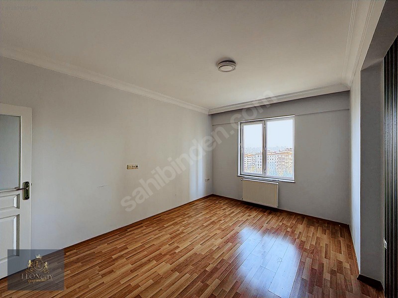 Çamlıca Sit.'de Geniş 3+1 Ara Kat Bakımlı Daire — fotoğraf 30