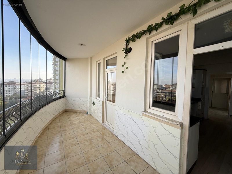 Çamlıca Sit.'de Geniş 3+1 Ara Kat Bakımlı Daire — fotoğraf 34