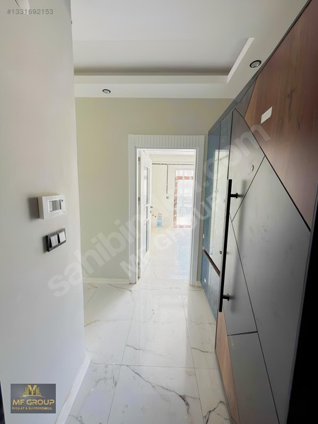 Fecr'den Satılık 2+1 Lüks Yerden Isıtma-site İçinde Daire — fotoğraf 2