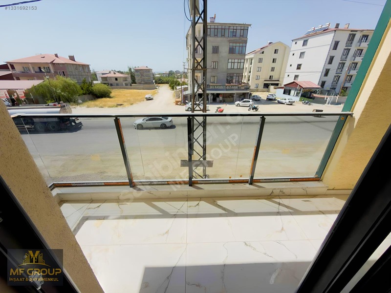 Fecr'den Satılık 2+1 Lüks Yerden Isıtma-site İçinde Daire — fotoğraf 8