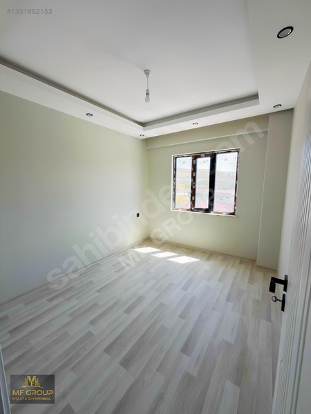 Fecr'den Satılık 2+1 Lüks Yerden Isıtma-site İçinde Daire — fotoğraf 24