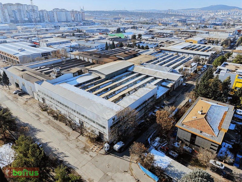 Küsgette Köşe Başı | 3000 M² Kapalı Alan | Tır Girişli Fabrika — fotoğraf 2