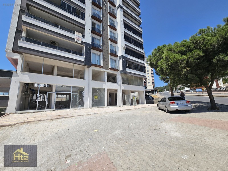 Üngüt Ptt Altında-köşe Başı-ekstra Alanlı-3 Katlı Kiralık Dükkan — fotoğraf 3