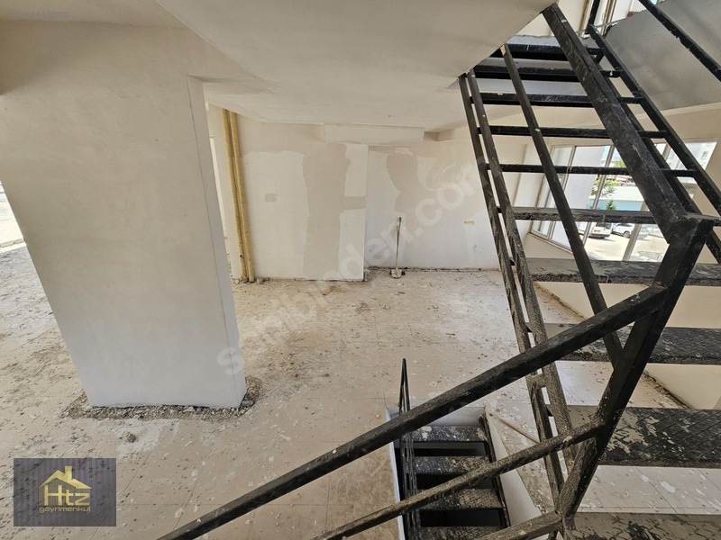 Üngüt Ptt Altında-köşe Başı-ekstra Alanlı-3 Katlı Kiralık Dükkan — fotoğraf 12