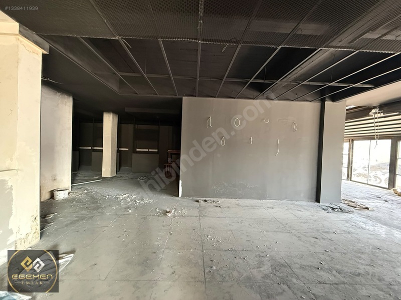 Egemen Emlak'tan 100.yıl'da Yola Cephe 560m² Kiralık Dükkan — fotoğraf 8