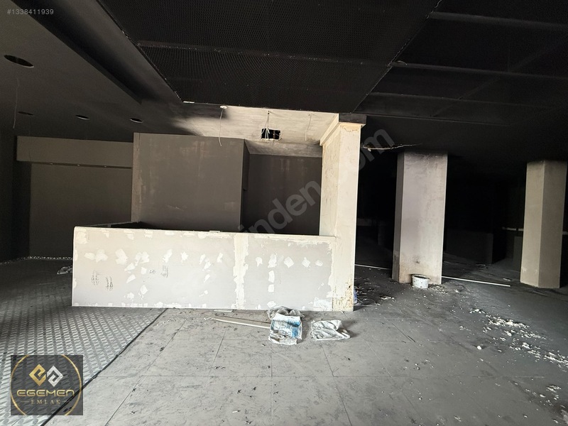 Egemen Emlak'tan 100.yıl'da Yola Cephe 560m² Kiralık Dükkan — fotoğraf 9