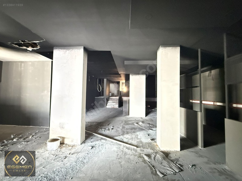 Egemen Emlak'tan 100.yıl'da Yola Cephe 560m² Kiralık Dükkan — fotoğraf 12