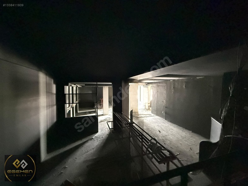 Egemen Emlak'tan 100.yıl'da Yola Cephe 560m² Kiralık Dükkan — fotoğraf 20