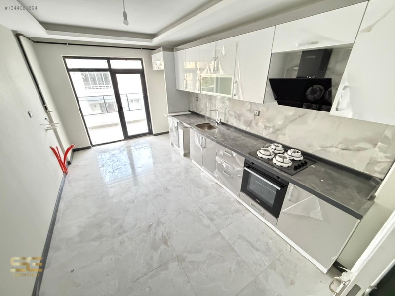 Saygın'dan 3+1 Cadde Üzeri 155m2 E.banyo Giyinme Odalı Daireler — fotoğraf 2