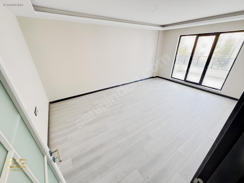 Saygın'dan 3+1 Cadde Üzeri 155m2 E.banyo Giyinme Odalı Daireler — fotoğraf 9