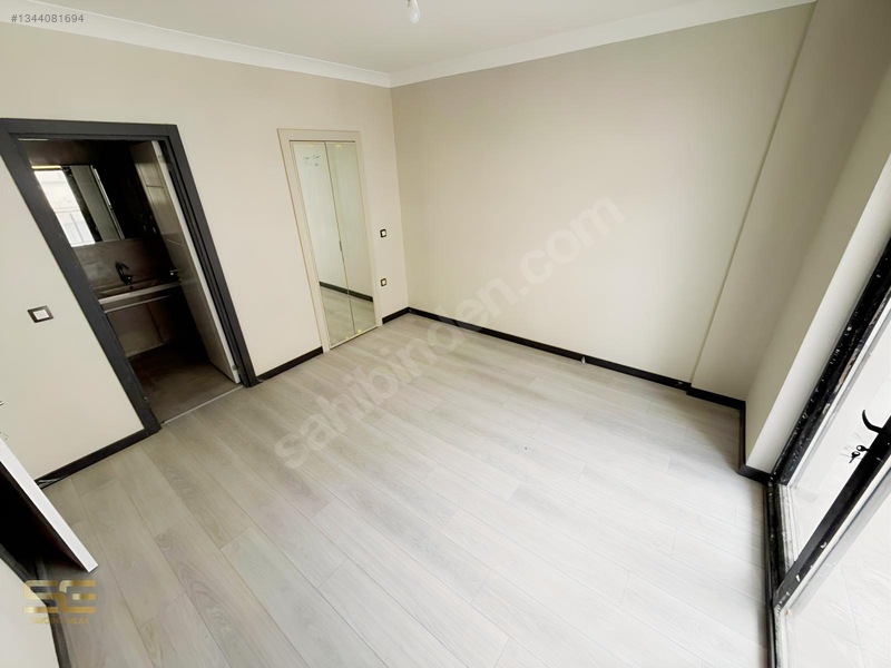 Saygın'dan 3+1 Cadde Üzeri 155m2 E.banyo Giyinme Odalı Daireler — fotoğraf 19