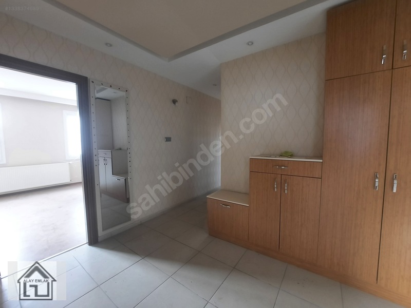 Belediye Evlerinde Bulvarda Sitede 4+1 Doğalgazlı Satılık Daire — fotoğraf 4