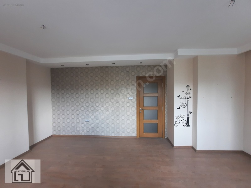 Belediye Evlerinde Bulvarda Sitede 4+1 Doğalgazlı Satılık Daire — fotoğraf 13