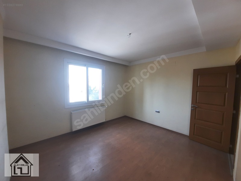 Belediye Evlerinde Bulvarda Sitede 4+1 Doğalgazlı Satılık Daire — fotoğraf 17