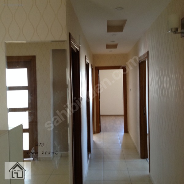 Belediye Evlerinde Bulvarda Sitede 4+1 Doğalgazlı Satılık Daire — fotoğraf 24