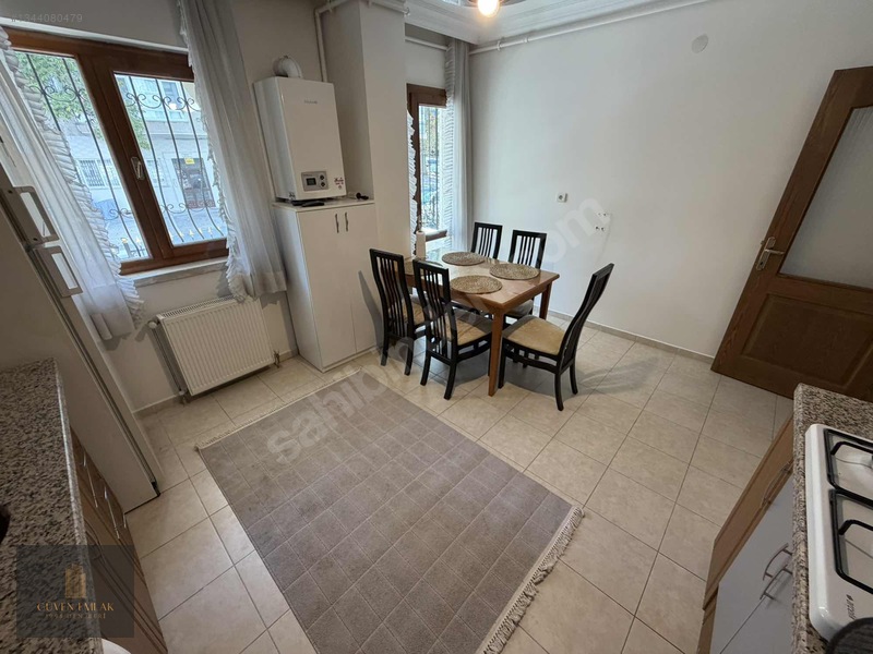 Güvenden Kurtuluşta Genç Binada Geniş 2+1 Kombili Eşyalı Daire — fotoğraf 3