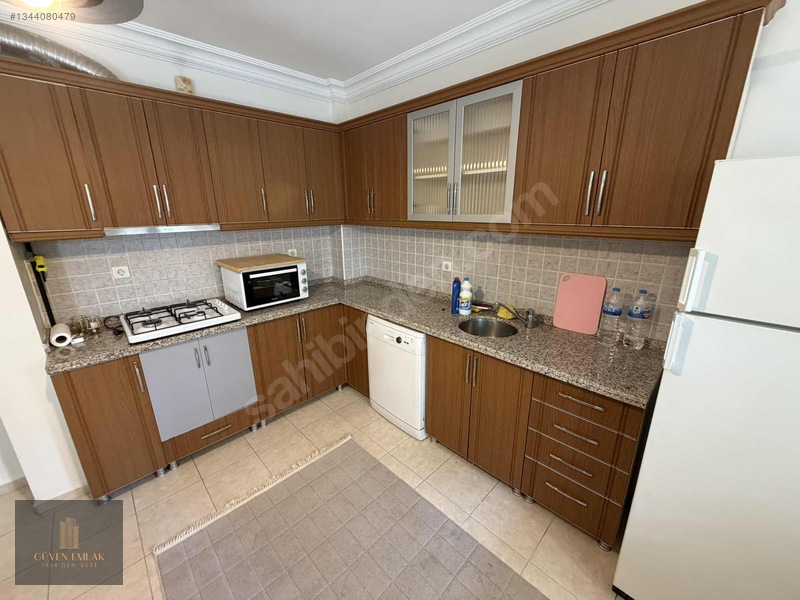 Güvenden Kurtuluşta Genç Binada Geniş 2+1 Kombili Eşyalı Daire — fotoğraf 6