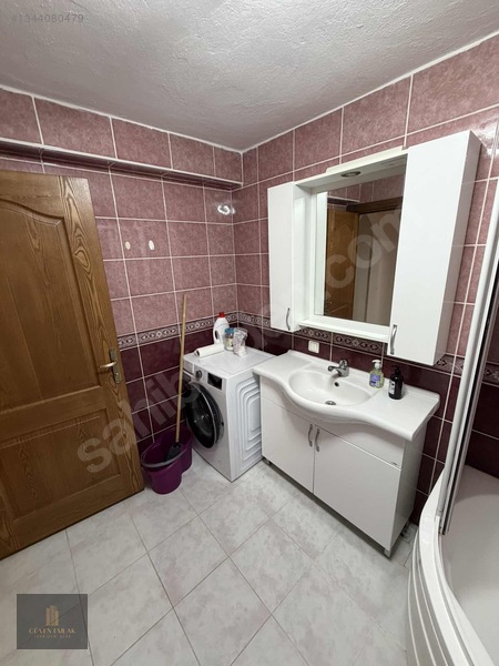 Güvenden Kurtuluşta Genç Binada Geniş 2+1 Kombili Eşyalı Daire — fotoğraf 18