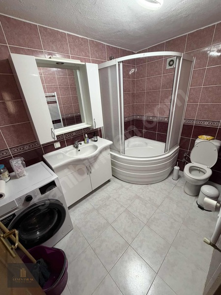 Güvenden Kurtuluşta Genç Binada Geniş 2+1 Kombili Eşyalı Daire — fotoğraf 20