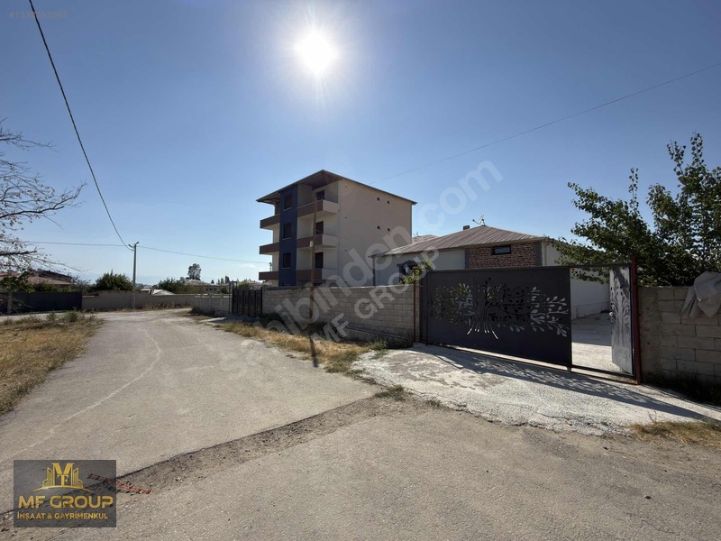Fecr'den Beyüzümünde Satılık 900metre² Arsa Ve Müstakil Daire — fotoğraf 3