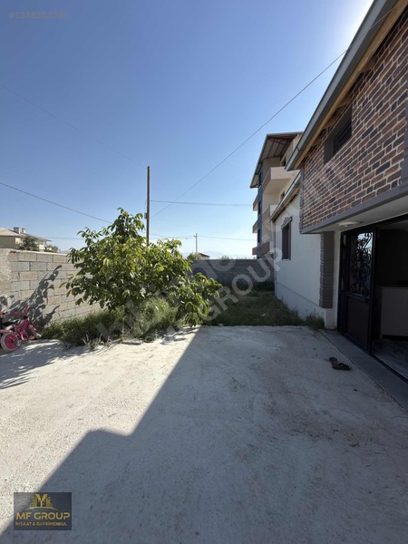 Fecr'den Beyüzümünde Satılık 900metre² Arsa Ve Müstakil Daire — fotoğraf 5