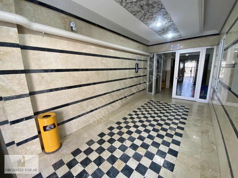 Serhat Mahallesinde 3+1 Kiralık Daire — fotoğraf 24