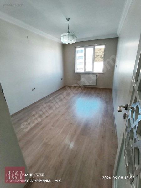 Mücahitler Mahallesi'nde Satılık 2+1 Lüks Ara Kat Daire — fotoğraf 9