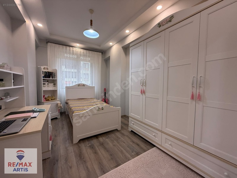 Remax Artis'ten Kombina'da Satılık 4+1 Daire — fotoğraf 12