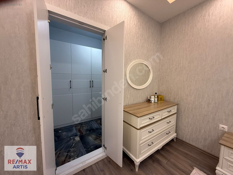 Remax Artis'ten Kombina'da Satılık 4+1 Daire — fotoğraf 16
