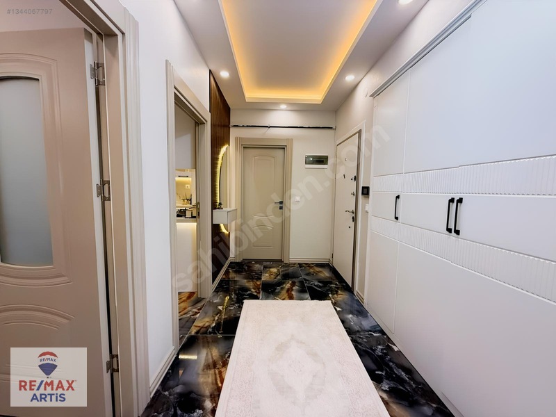 Remax Artis'ten Kombina'da Satılık 4+1 Daire — fotoğraf 23