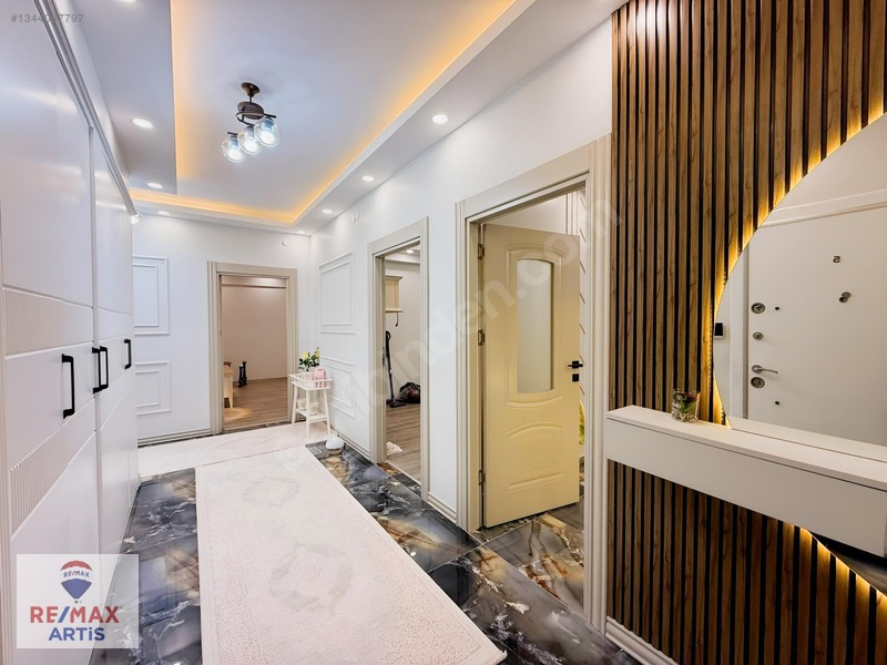 Remax Artis'ten Kombina'da Satılık 4+1 Daire — fotoğraf 24