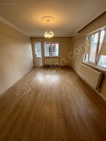 Esenevler'de Tramvaya Yakın Aidat Yok Kiralık 3+1 Daire — fotoğraf 4