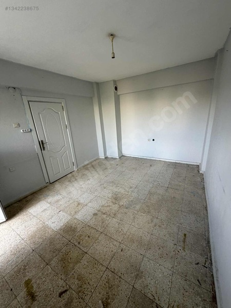 2000 Evler Mahallesinde Kiralık 2+1 Boş Daire — fotoğraf 3