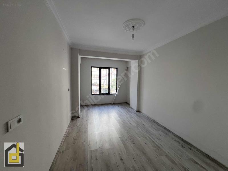 Rızaiye'de Cadde Üzerinde Kiralık 2+1 Lüx Daire Detay'dan — fotoğraf 3