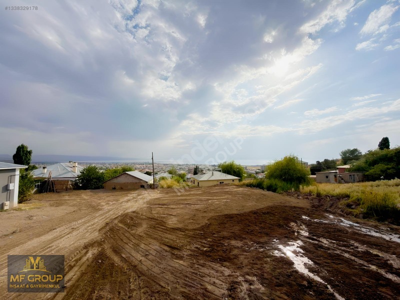 Fecr'den Kalecikte Şehir Ve Göl Manzaralı 800 Metre² Arsa — fotoğraf 5