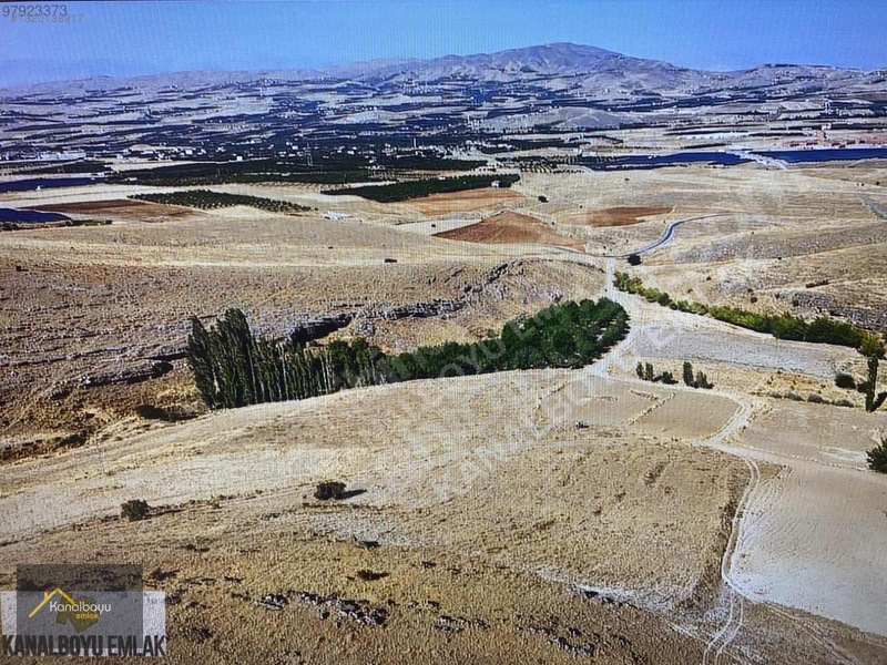 Malatyanın Gözdesi Fırıncı Mah'de 10.567 M2 Satılık Fırsat Tarla — fotoğraf 3