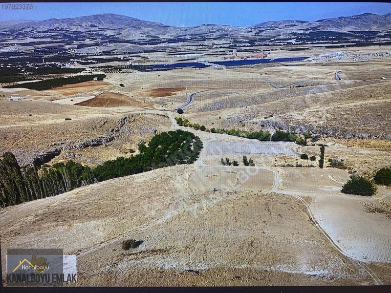 Malatyanın Gözdesi Fırıncı Mah'de 10.567 M2 Satılık Fırsat Tarla — fotoğraf 4