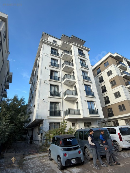 Van Barosu Civarı Satılık Balkonlu Mesken Tapulu 1+1 Daire