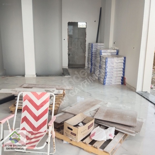 Sıfır Kiralık Depolu Dükkan — fotoğraf 2
