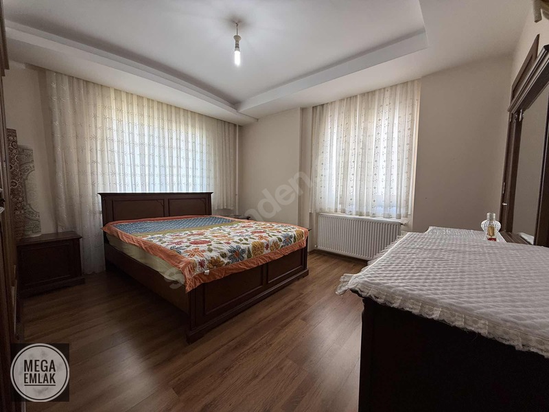 Türkmenbaşı Bulvarında 3+1 Eşyalı Geniş Kiralık Daire! — fotoğraf 16