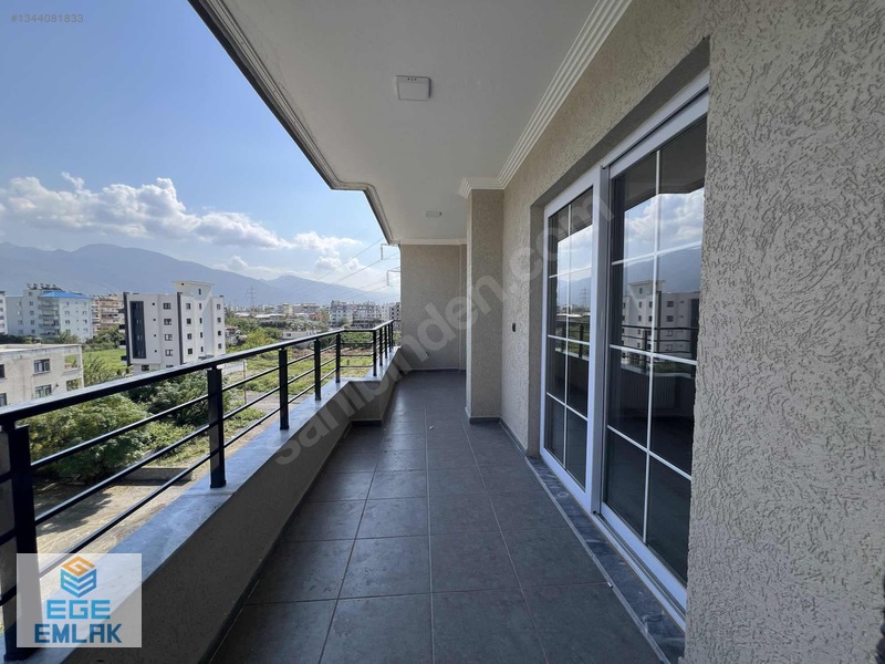 Ege Emlaktan Çaylı Mah.de 4+1 Kiralık Daire — fotoğraf 6