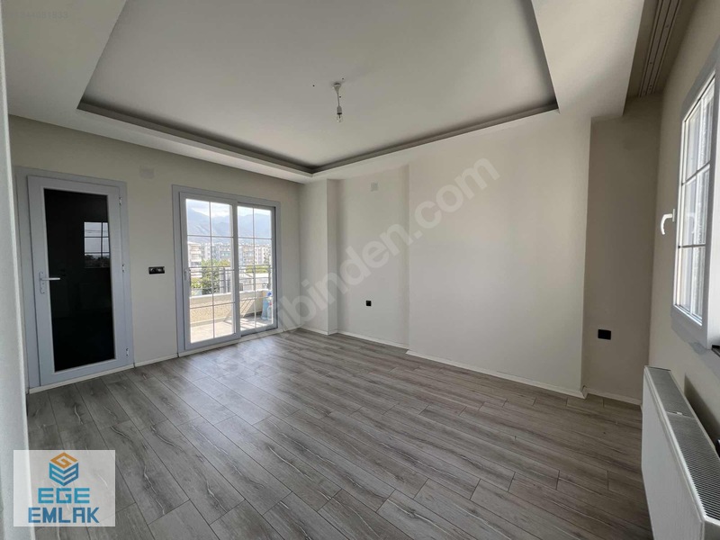 Ege Emlaktan Çaylı Mah.de 4+1 Kiralık Daire — fotoğraf 14