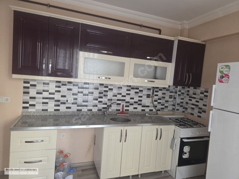 Fatih Erdoğan Dan Vali Yolı Cad Arkası Kiralık 2+1 Eşyalı Daire — fotoğraf 17