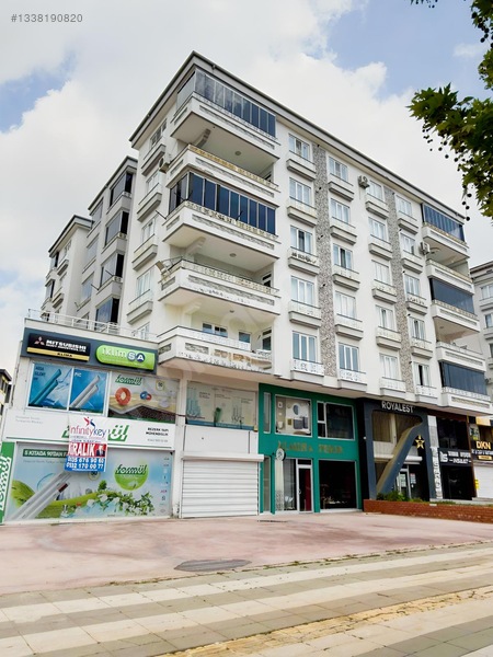 Karacaahmet Ana Cadde Üzeri 3+1 Teraslı İskanlı Krediye Uygun