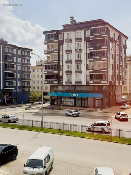Karacaahmet Ana Cadde Üzeri 3+1 Teraslı İskanlı Krediye Uygun — fotoğraf 2