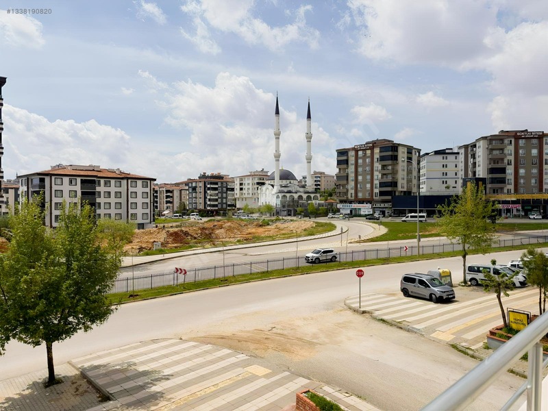 Karacaahmet Ana Cadde Üzeri 3+1 Teraslı İskanlı Krediye Uygun — fotoğraf 7