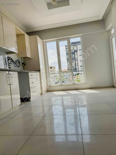 Karacaahmet Ana Cadde Üzeri 3+1 Teraslı İskanlı Krediye Uygun — fotoğraf 24