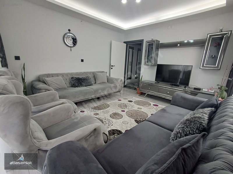 Atlas'tan Zafertepe'de Cadde Üzeri Fırsat 2+1 Daire — fotoğraf 3