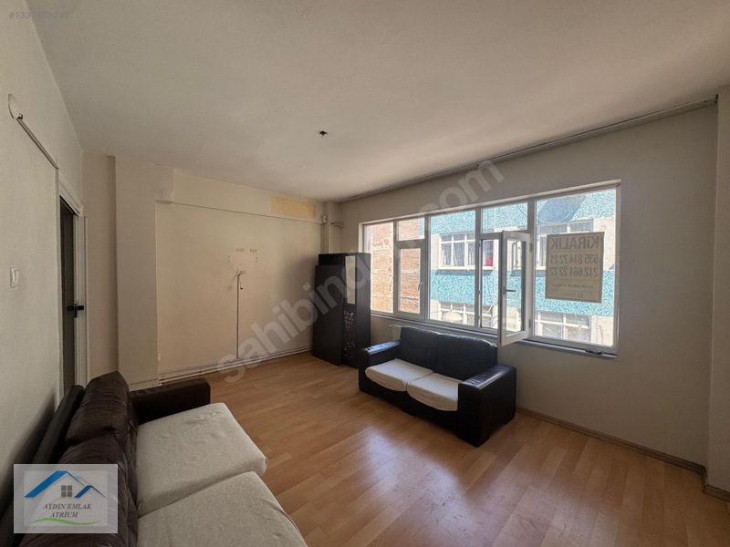 Kocamustafapaşa'da Balkonlu Temiz Boş Kiralık 2+1 Daire — fotoğraf 2